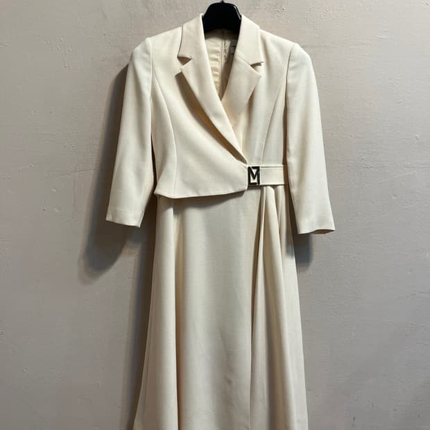 미샤 아이보리 드레스