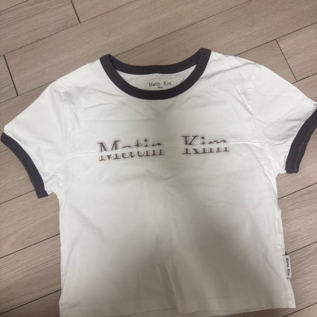 마뗑킴 반팔 티 