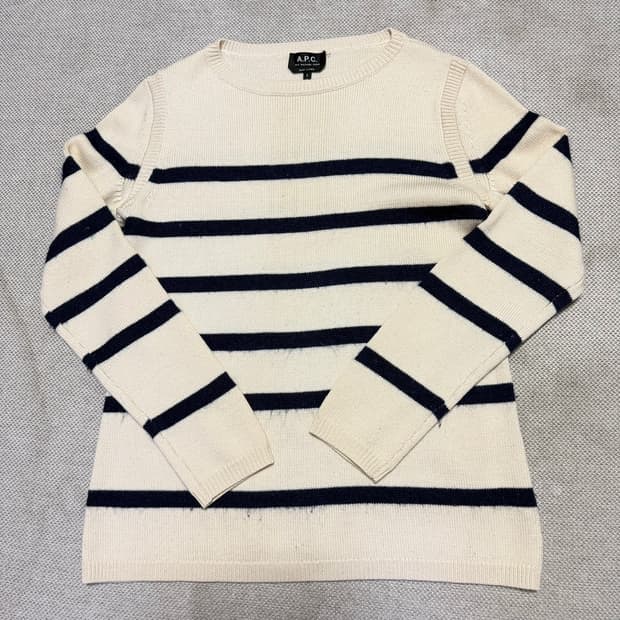 A.P.C. 아페쎄 스트라이프 니트