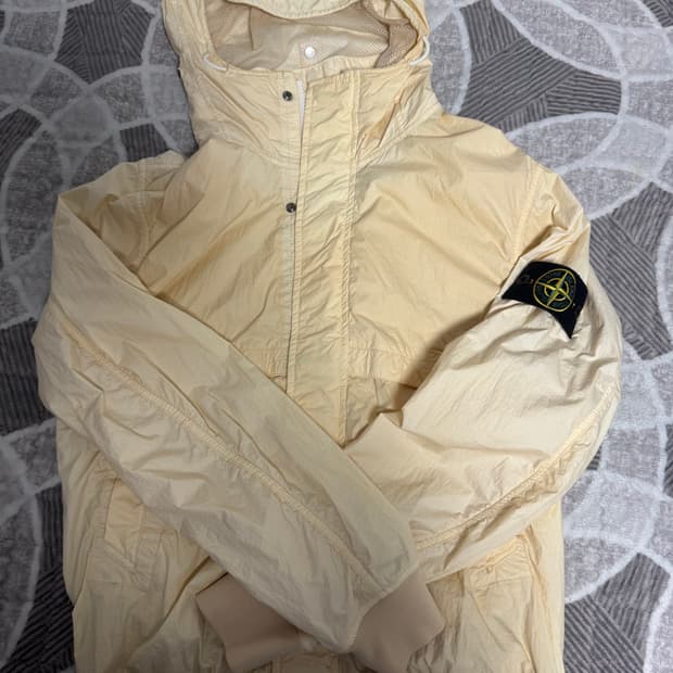 스톤 아일랜드 13FW 멤브라나 TC 바람막이 자켓 s