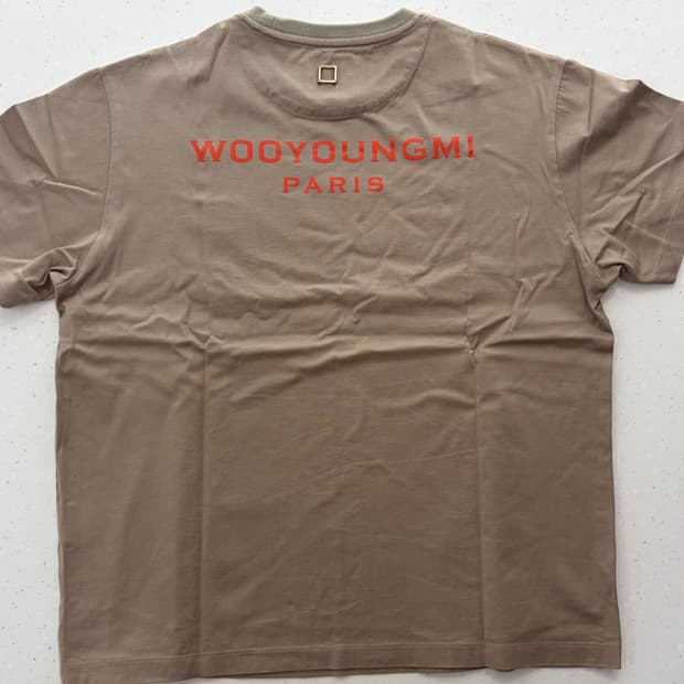 우영미 백로고 티셔츠 베이지 (46)