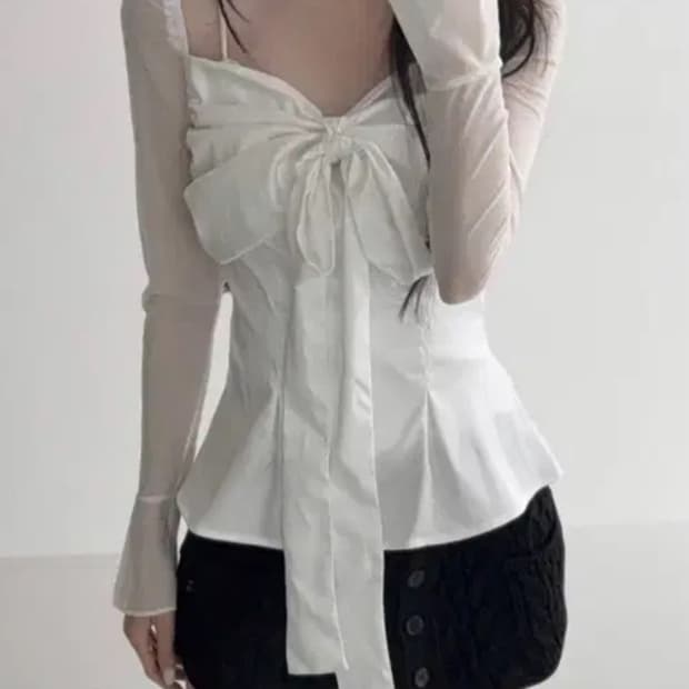구해요))힐다고희실키스완블라우스 화이트