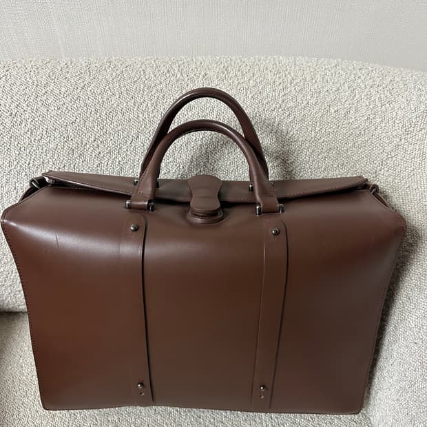 아웃라인즈 드렁크 백 가죽 보스턴/더플백 팝니다