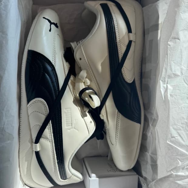 (새상품) 푸마 x 로제 스피드캣 PRM 블랙 웜 화이트 W