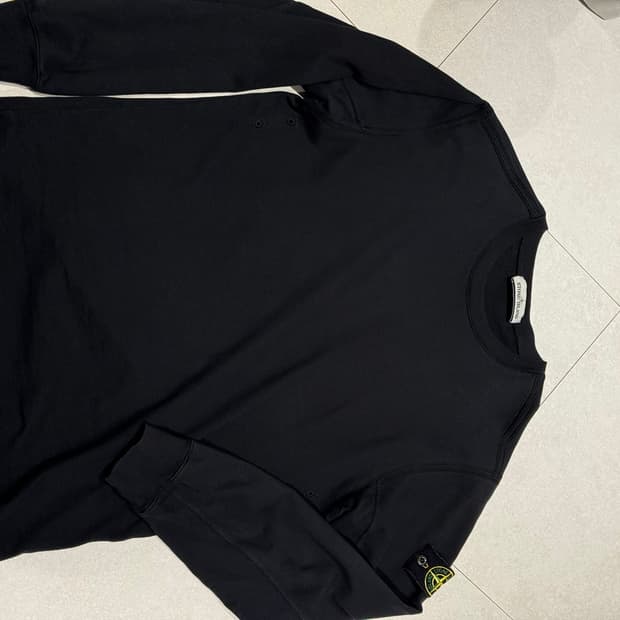 스톤아일랜드 롱슬리브 블랙 L