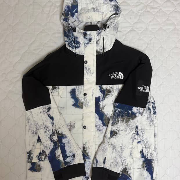 노스페이스 노벨티 바이든 자켓 화이트샌드