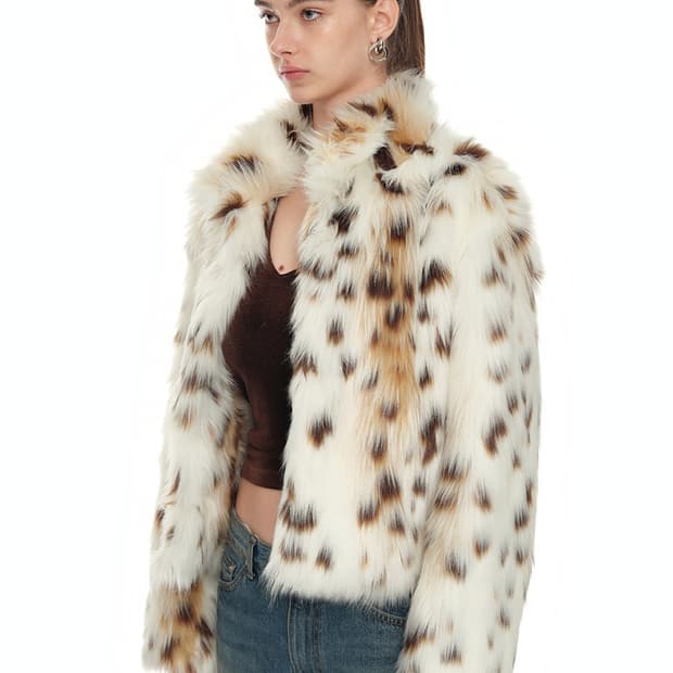 투머치택스 폭스 퍼 크롭 자켓 레오파드