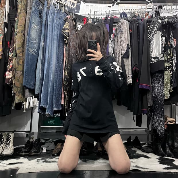 디젤 레이어드 카라 자수 롱슬리브