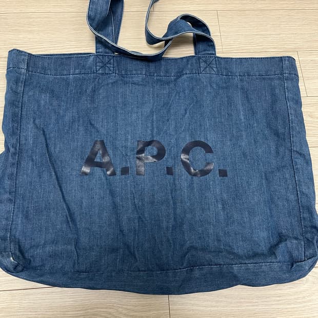 APC 데님 토트백