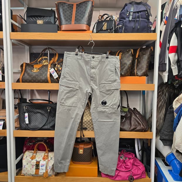 C.P. Company 스트레치 코튼 렌즈 카고 조거 팬츠