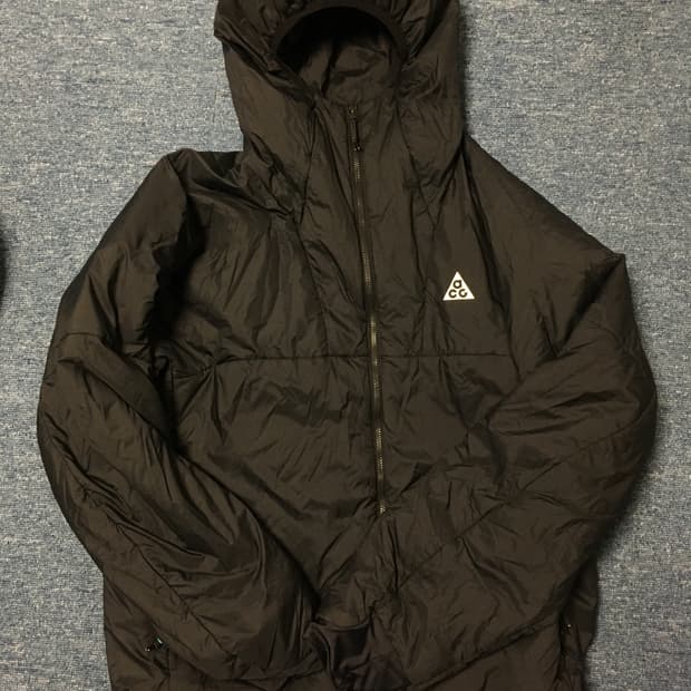 나이키 ACG  경량패딩 L