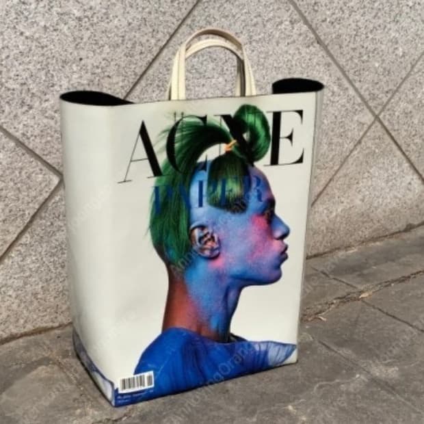 아크네 페이퍼 매거진 토트백