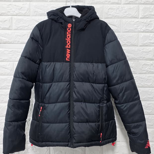 택포// 뉴발란스 패딩 M사이즈