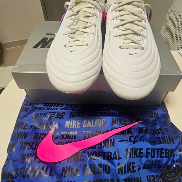 나이키 티엠포 마에스트로 엘리트ag 240