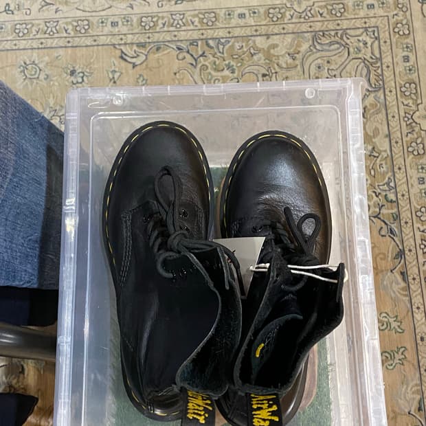 닥터마틴 8홀 파스칼 워커