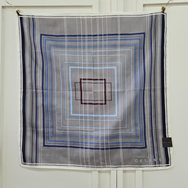 셀린느(CELINE) 모던 스트라이프 손수건
