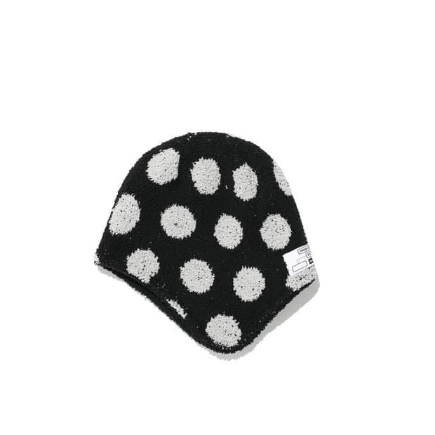 나이스고스트클럽 리버시블 도트 이어캡 비니