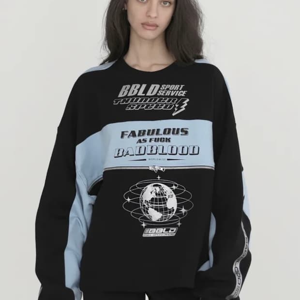 배드블러드 패뷸러스 스포츠 맨투맨 - 블루/블랙