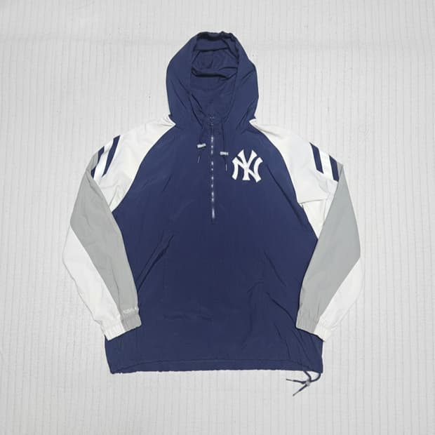 ​[희귀매물] 미첼앤네스 뉴욕양키스 쿠퍼스타운 아노락(실착 2회/풀자수)