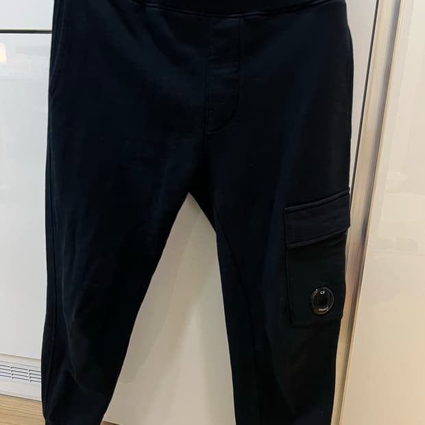 cp컴퍼니 조거팬츠 30-32