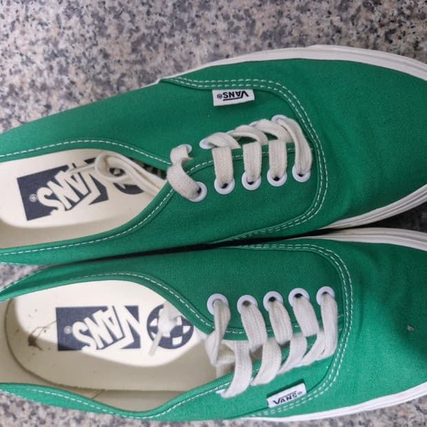 반스 어센틱 리이슈 44 270