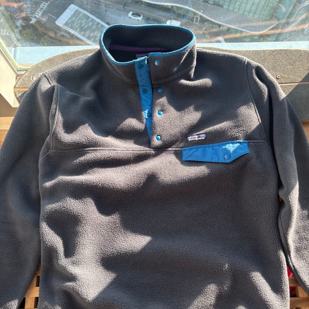 파타고니아 신칠라 피치 블루 M