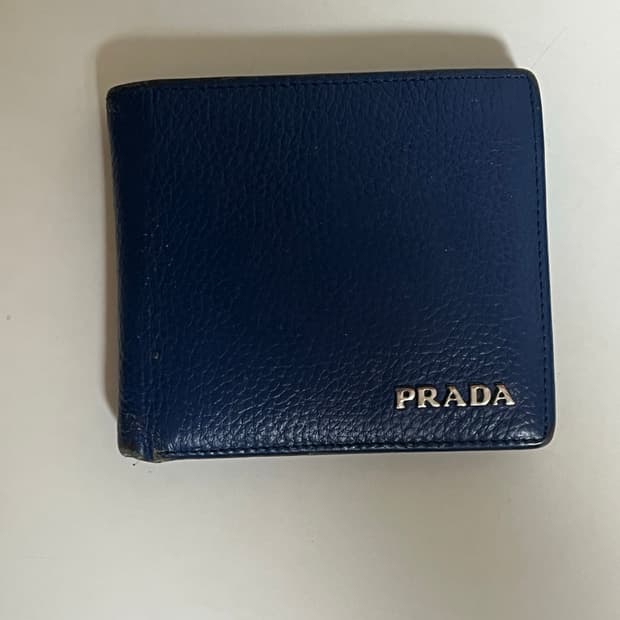 프라다 지갑