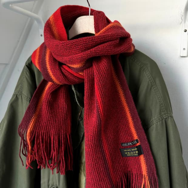 Multi stripe knit muffler