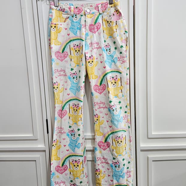 곰돌이 패턴 바지