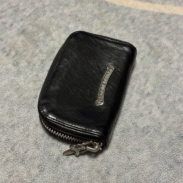 크롬하츠 (Chrome Hearts) 대거 코인지갑 (카드수납가능)