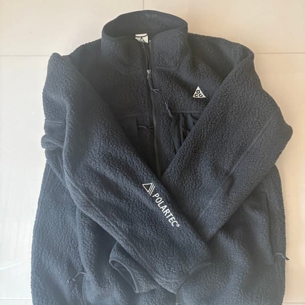 나이키 ACG 아크틱 울프 풀 집 탑 블랙 앤트러사이트