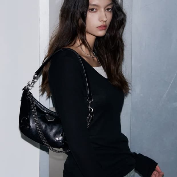 레더리 빈티지 체인 크로스 숄더백