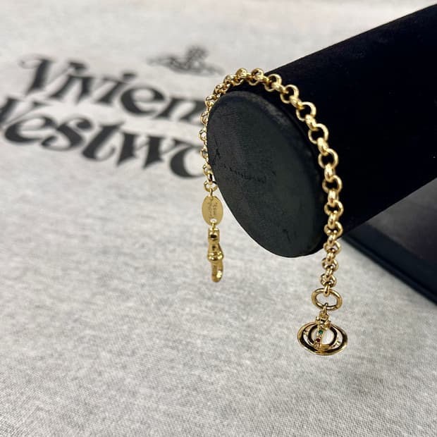 비비안웨스트우드 쁘띠 오브ORB 팔찌 골드