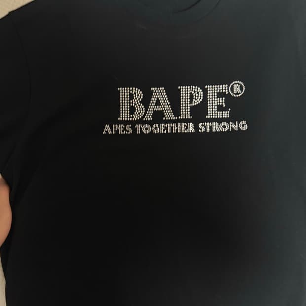 큐빅 베이프 반팔