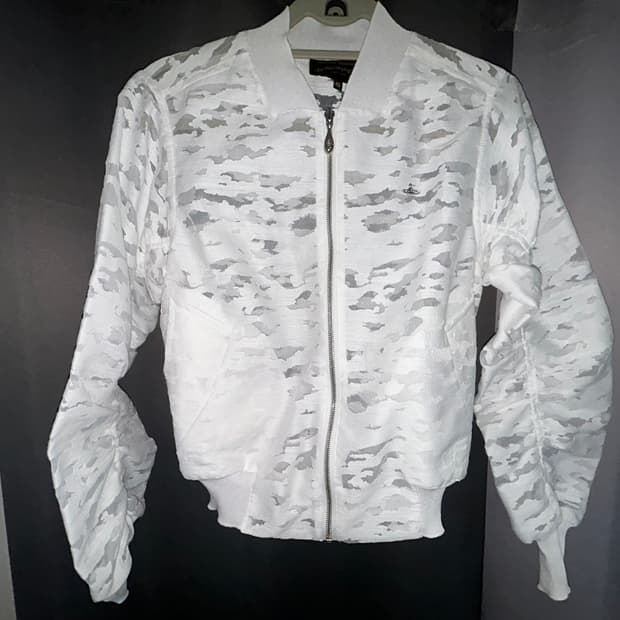 비비안웨스트우드 앵글로매니아 셔링 자켓