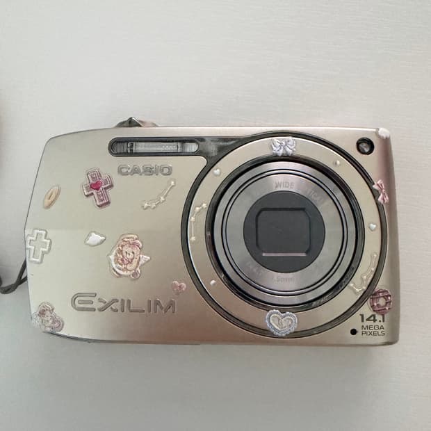 카시오 빈티지 디카 엑슬림 ex-z2300 골드