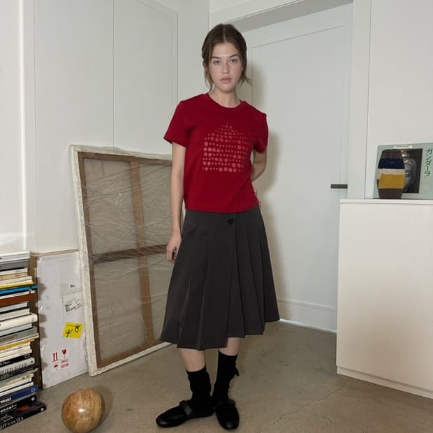 수아 버튼랩스커트 그레이