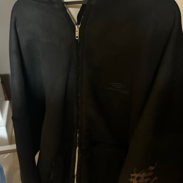 발렌시아가 헤미 메탈 후드 집업