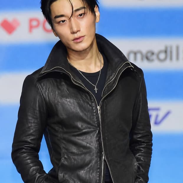 인카네이션 하이넥 자켓 m