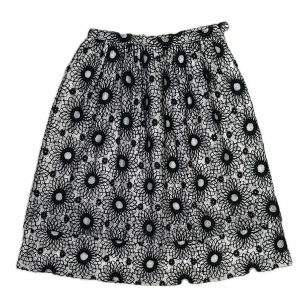 1995 꼼데가르송 자수로 이어진 무수한 꽃 플레어 스커트 치마