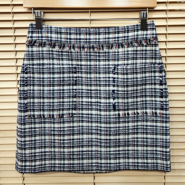 (새상품)에고이스트 아웃포켓 트위드 미니스커트55