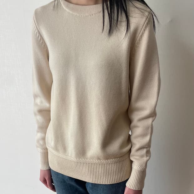 HYKE Round Wool Knit