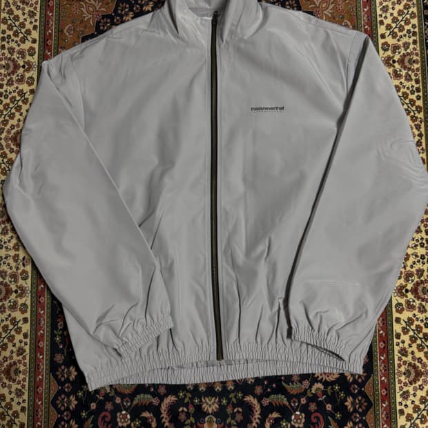 디스이즈네버뎃 바람막이