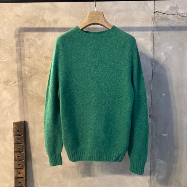 하울린 쉐기독 니트 100