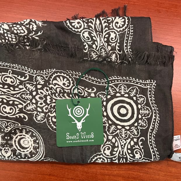 미사용) 남이서팔 스툴 스카프 반다나 머플러 목도리