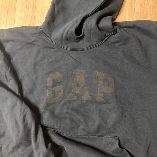 이지갭 도브 발렌시아가 후드 워시드 블랙