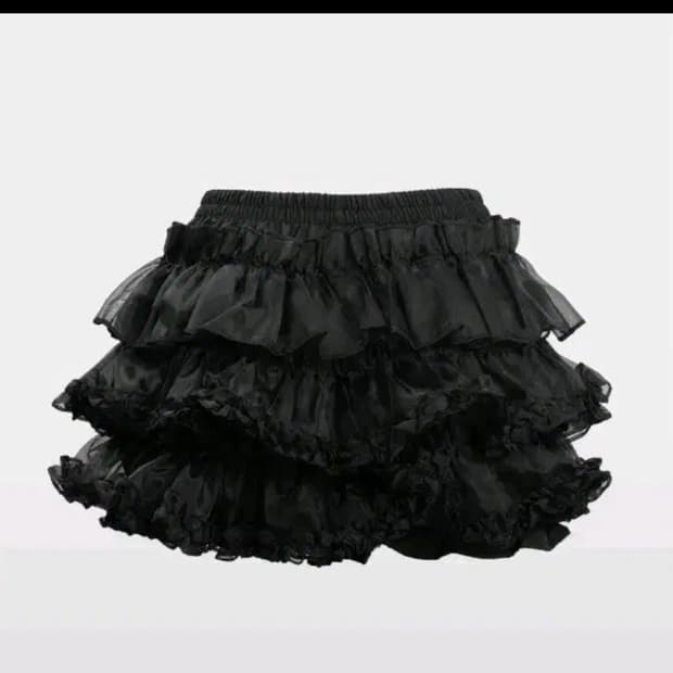 러프넥 튜튜 스커트 팬츠 블랙 (새상품)