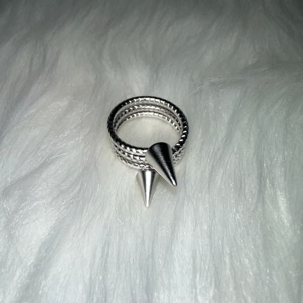 고스펑크 징 스프링 반지