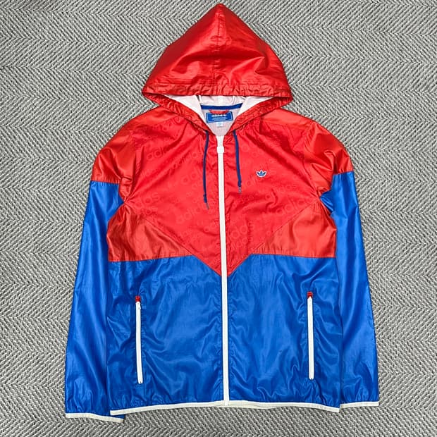 아디다스 배색 바람막이 v0718