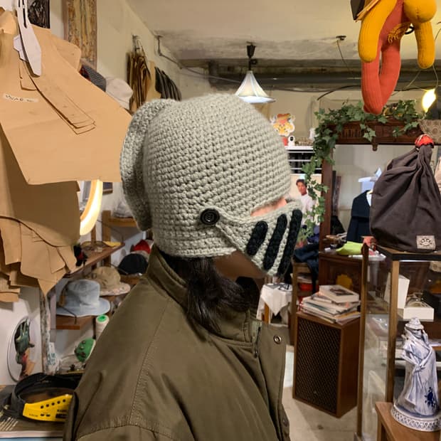 중세 기사 투구 니트